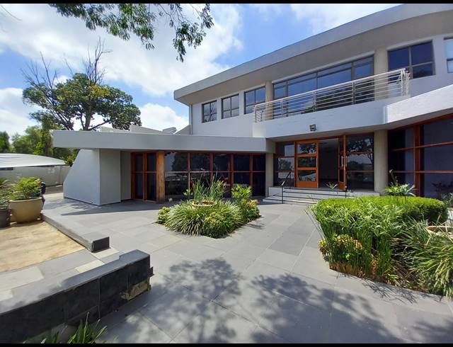 1,428M² OFFICE TO LET IN BRYANSTON
